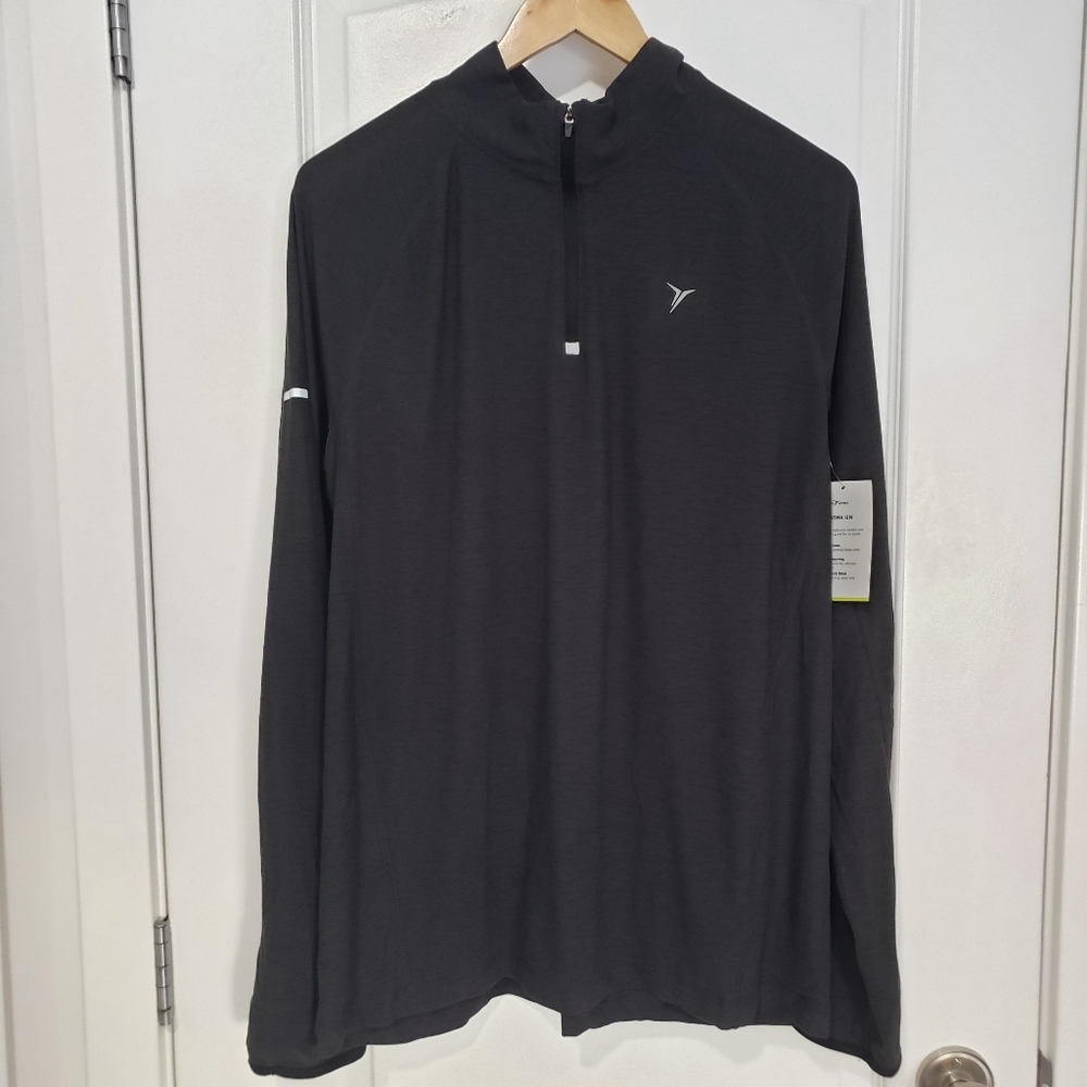 Old Navy Active Black 1/4 Zip Pullover - Large